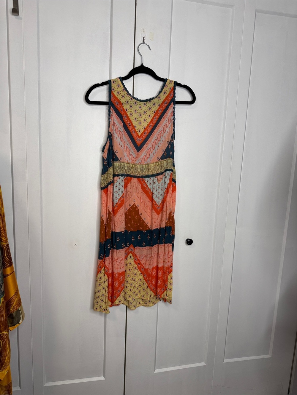 Anthropologie brand medium s leeveless Multi-Color Chevron Paisley dress